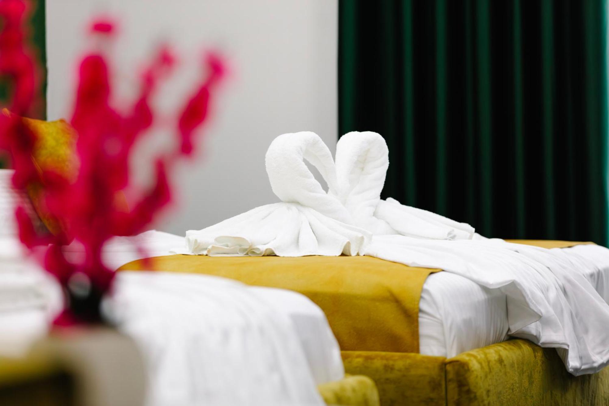 Andor Luxury Hotel & Duplex Kryemëdhej エクステリア 写真